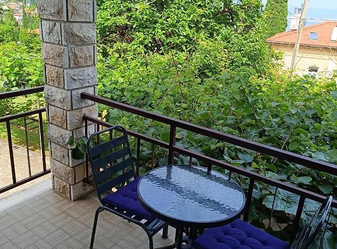 Sanja, - Opatija
